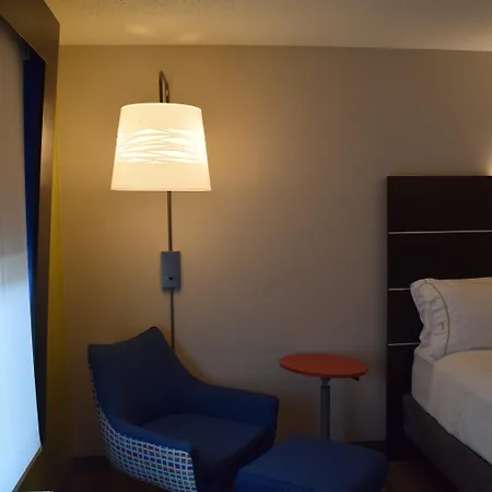 Holiday Inn Express & Suites Sparta